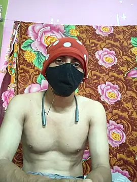Seducing couple online show from June 22, 2026, 9:17 am