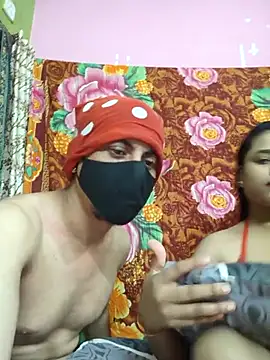 Seducing couple online show from July 13, 2026, 9:45 am