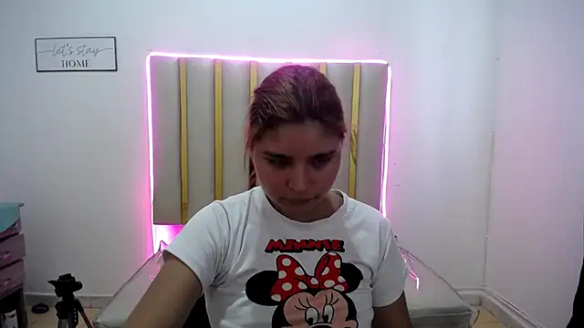 Snapshot of keilicita_tonny_18 chatting on September 23, 2025, 5:27 pm keilicita tonny 18 online show from September 23, 2025, 5:27 pm