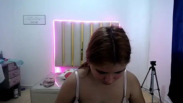 Snapshot of keilicita_tonny_18 chatting on September 24, 2025, 5:16 pm keilicita tonny 18 online show from September 24, 2025, 5:16 pm