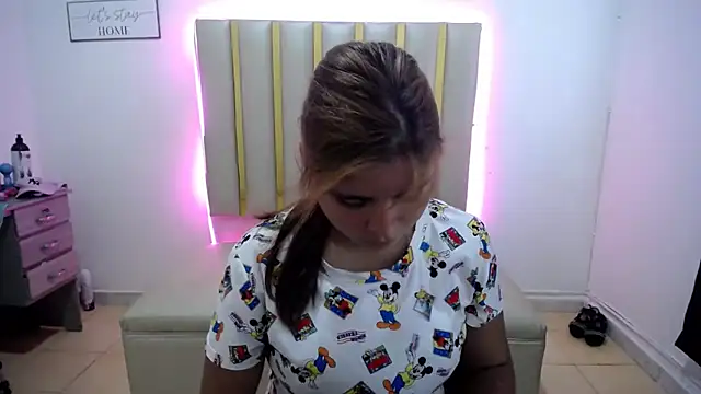 Snapshot of keilicita_tonny_18 chatting on October 13, 2025, 5:13 pm keilicita tonny 18 online show from October 13, 2025, 5:13 pm