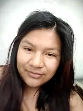 Snapshot of vea_m chatting on June 23, 2026, 2:26 pm vea m online show from June 23, 2026, 2:26 pm