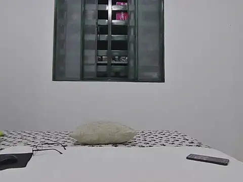 skinnylatino51 online show from October 15, 2025, 12:00 am