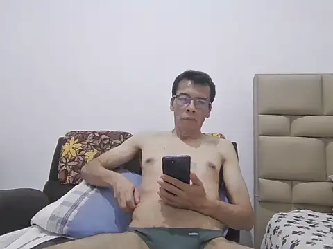 skinnylatino51 online show from August 2, 2026, 1:15 am