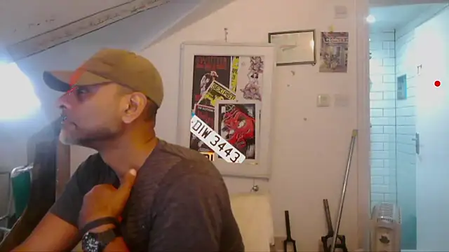 Snapshot of mista_sista_fista chatting on May 13, 2026, 12:35 pm mista sista fista online show from May 13, 2026, 12:35 pm