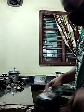 papukurty online show from September 28, 2025, 1:38 pm