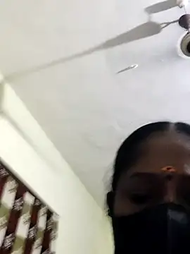 papukurty online show from October 5, 2025, 12:14 pm