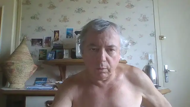 Snapshot of gegevincent chatting on July 1, 2026, 12:40 pm gegevincent online show from July 1, 2026, 12:40 pm