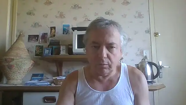 Snapshot of gegevincent chatting on July 6, 2026, 9:28 am gegevincent online show from July 6, 2026, 9:28 am