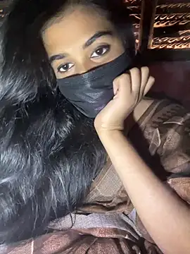 umairahaasan 1 online show from March 6, 2026, 9:39 am