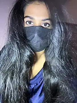 umairahaasan 1 online show from March 16, 2026, 10:08 am