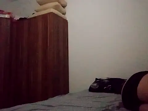 Snapshot of milf44milf chatting on September 20, 2025, 1:06 am milf44milf online show from September 20, 2025, 1:06 am