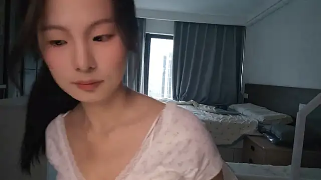 xiao-qinju online show from April 15, 2026, 3:24 am