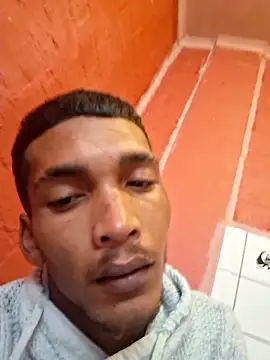 Zinedean24 online show from April 23, 2026, 1:57 pm