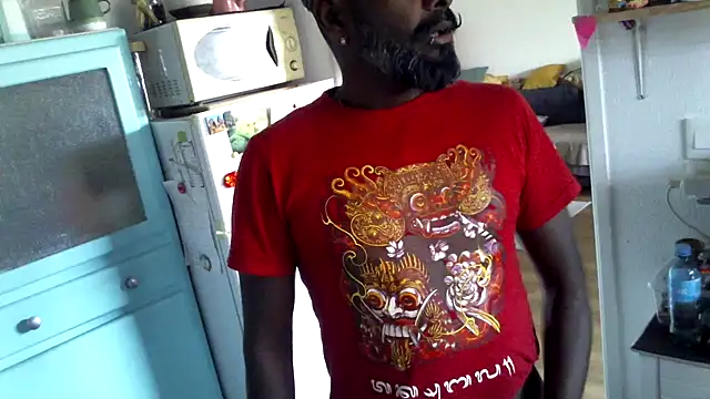 Snapshot of frenchblackc31 chatting on September 10, 2025, 7:41 am frenchblackc31 online show from September 10, 2025, 7:41 am