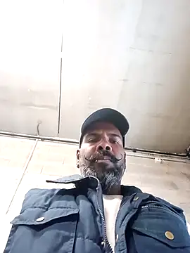 Snapshot of frenchblackc31 chatting on October 21, 2025, 2:40 pm frenchblackc31 online show from October 21, 2025, 2:40 pm