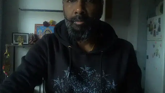 Snapshot of frenchblackc31 chatting on November 8, 2025, 8:25 am frenchblackc31 online show from November 8, 2025, 8:25 am