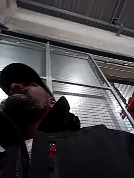 Snapshot of frenchblackc31 chatting on December 5, 2025, 3:30 pm frenchblackc31 online show from December 5, 2025, 3:30 pm