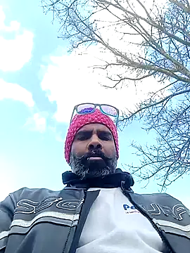 frenchblackc31 online show from March 9, 2026, 1:26 pm