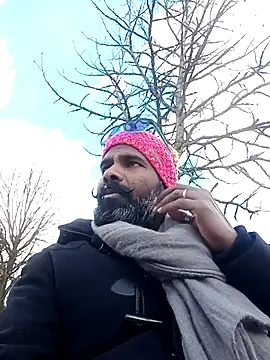 frenchblackc31 online show from March 14, 2026, 12:21 pm