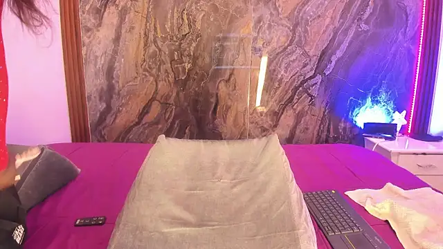 Snapshot of MiiaaCollinss chatting on November 3, 2025, 1:56 pm MiiaaCollinss online show from November 3, 2025, 1:56 pm