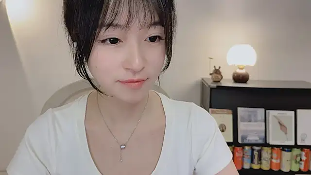 Snapshot of Onechestnut chatting on May 30, 2026, 9:28 am Onechestnut online show from May 30, 2026, 9:28 am