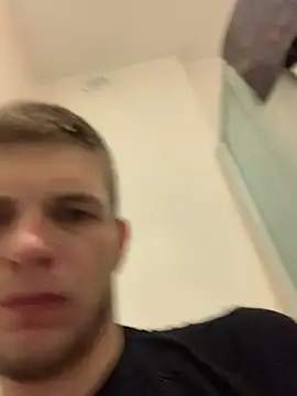 Snapshot of macho1347 chatting on November 29, 2025, 4:43 pm macho1347 online show from November 29, 2025, 4:43 pm