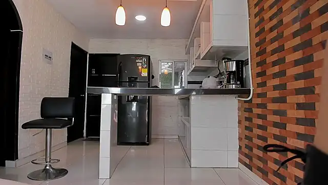 violetta pretty online show from November 12, 2025, 7:57 pm