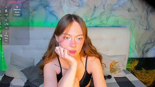 Snapshot of LolaMeddisson chatting on September 22, 2025, 6:43 pm LolaMeddisson online show from September 22, 2025, 6:43 pm