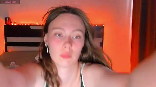 Snapshot of LolaMeddisson chatting on July 22, 2026, 1:52 am LolaMeddisson online show from July 22, 2026, 1:52 am