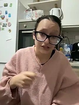 Snapshot of severingratty chatting on October 1, 2025, 5:19 pm severingratty online show from October 1, 2025, 5:19 pm