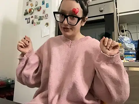 Snapshot of severingratty chatting on October 2, 2025, 6:42 am severingratty online show from October 2, 2025, 6:42 am