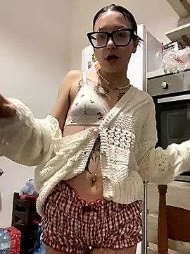 Snapshot of severingratty chatting on October 12, 2025, 6:51 pm severingratty online show from October 12, 2025, 6:51 pm