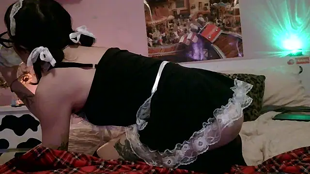 Snapshot of severingratty chatting on October 30, 2025, 8:42 pm severingratty online show from October 30, 2025, 8:42 pm