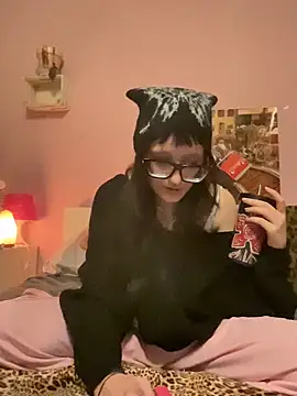 Snapshot of severingratty chatting on November 13, 2025, 11:14 pm severingratty online show from November 13, 2025, 11:14 pm