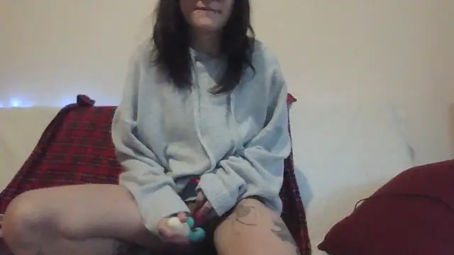 Snapshot of severingratty chatting on December 4, 2025, 11:30 am severingratty online show from December 4, 2025, 11:30 am