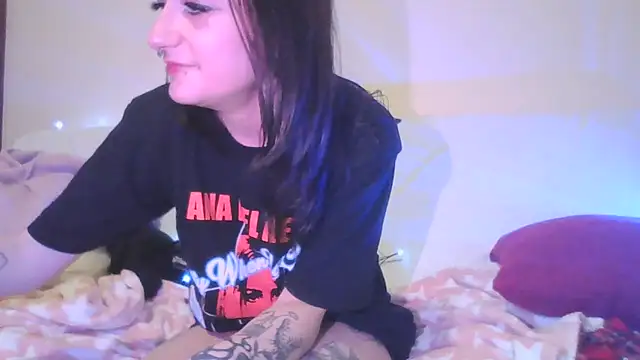 Snapshot of severingratty chatting on December 5, 2025, 6:15 pm severingratty online show from December 5, 2025, 6:15 pm