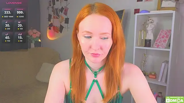 Snapshot of JoyceJones chatting on October 11, 2025, 7:34 pm JoyceJones online show from October 11, 2025, 7:34 pm