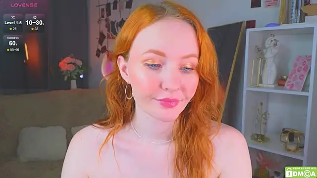 Snapshot of JoyceJones chatting on October 28, 2025, 8:00 pm JoyceJones online show from October 28, 2025, 8:00 pm