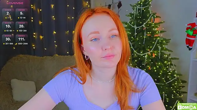 Snapshot of JoyceJones chatting on December 22, 2025, 9:23 pm JoyceJones online show from December 22, 2025, 9:23 pm