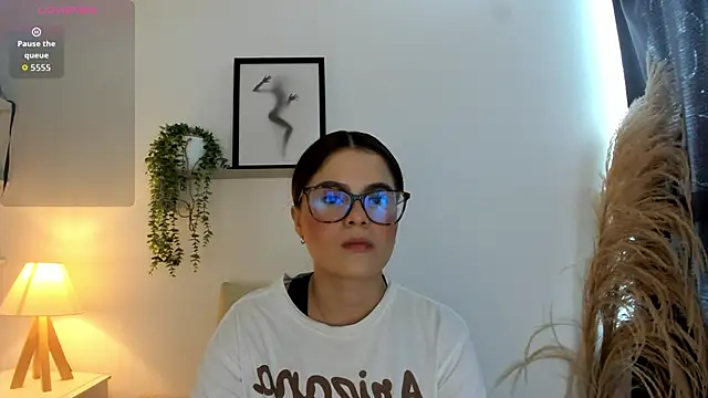 Snapshot of Samanta_Monroe chatting on November 10, 2025, 9:03 pm Samanta Monroe online show from November 10, 2025, 9:03 pm