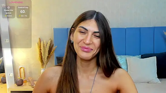 Snapshot of MaggieTurner chatting on September 15, 2025, 1:38 am MaggieTurner online show from September 15, 2025, 1:38 am