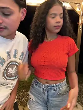 Rose-andres online show from September 26, 2025, 11:42 pm