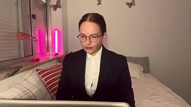 UnderWunder online show from June 27, 2026, 8:41 am