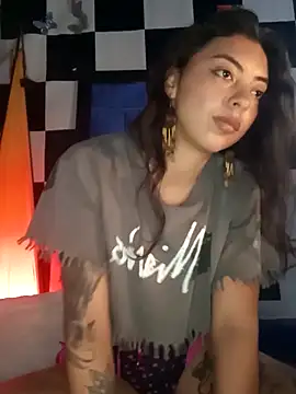 kendraof online show from May 4, 2026, 5:31 pm