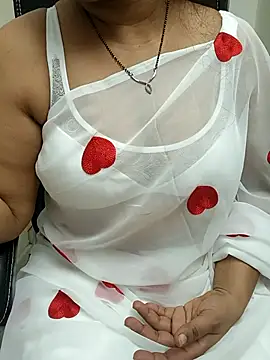 Snapshot of Anushka134 chatting on October 5, 2025, 6:28 pm Anushka134 online show from October 5, 2025, 6:28 pm