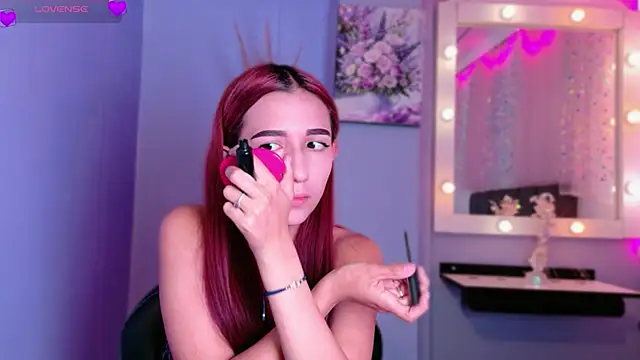 NataliaPrada s online show from December 3, 2025, 2:59 pm