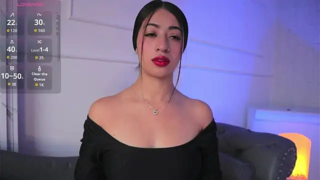 Snapshot of charlotterusso chatting on September 19, 2025, 1:01 pm charlotterusso online show from September 19, 2025, 1:01 pm