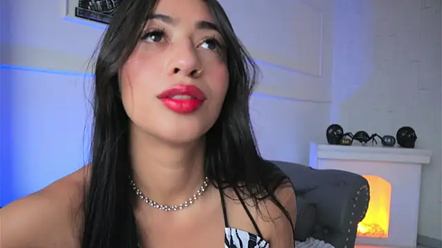 Snapshot of charlotterusso chatting on October 22, 2025, 2:39 pm charlotterusso online show from October 22, 2025, 2:39 pm