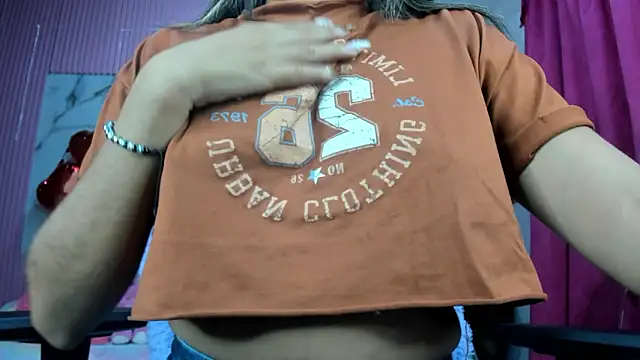 Mindy 19 online show from March 12, 2026, 10:54 am